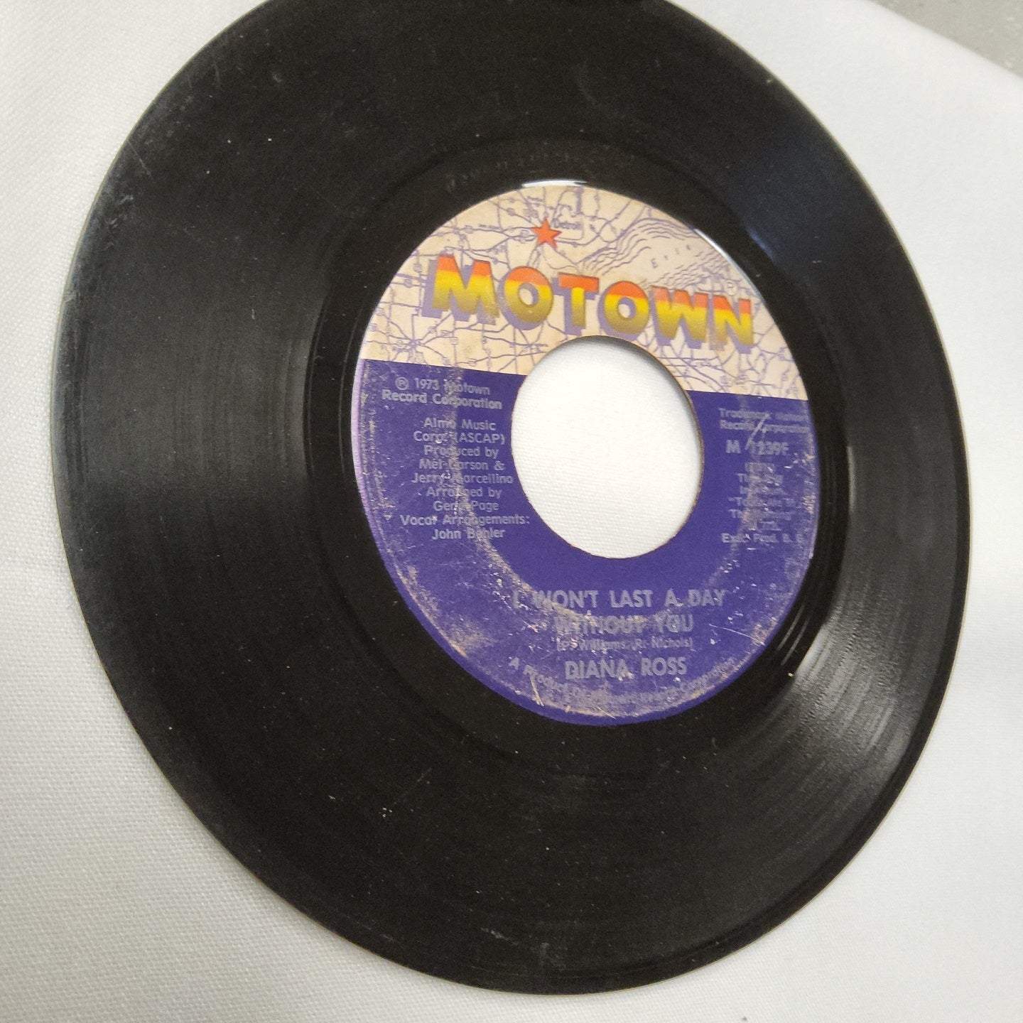 45 double sided Diane Ross "I wont last a day without you" and "Touch me in the morning"