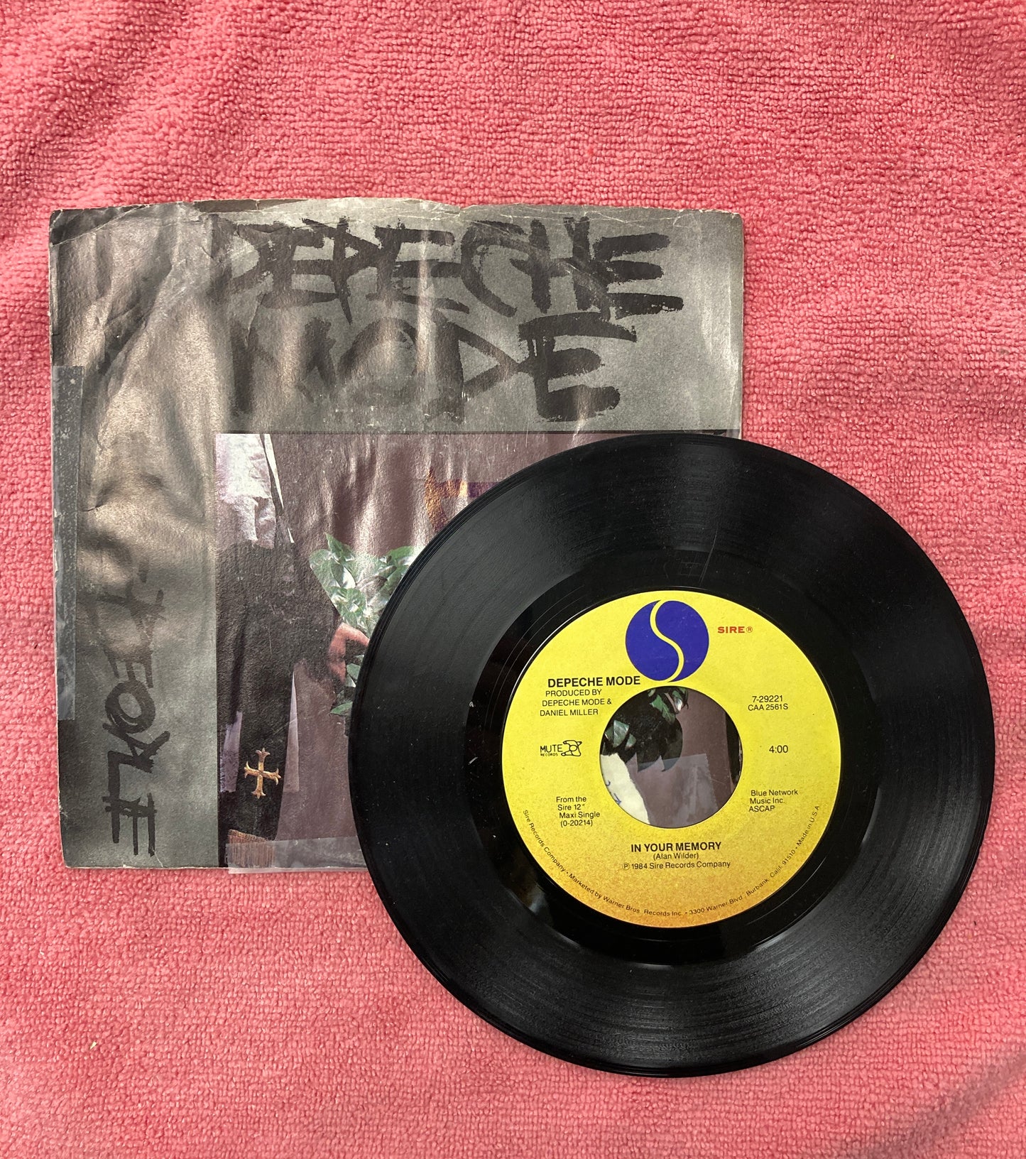 45 double sided record Depeche Mode "People are people" and "In your memory"