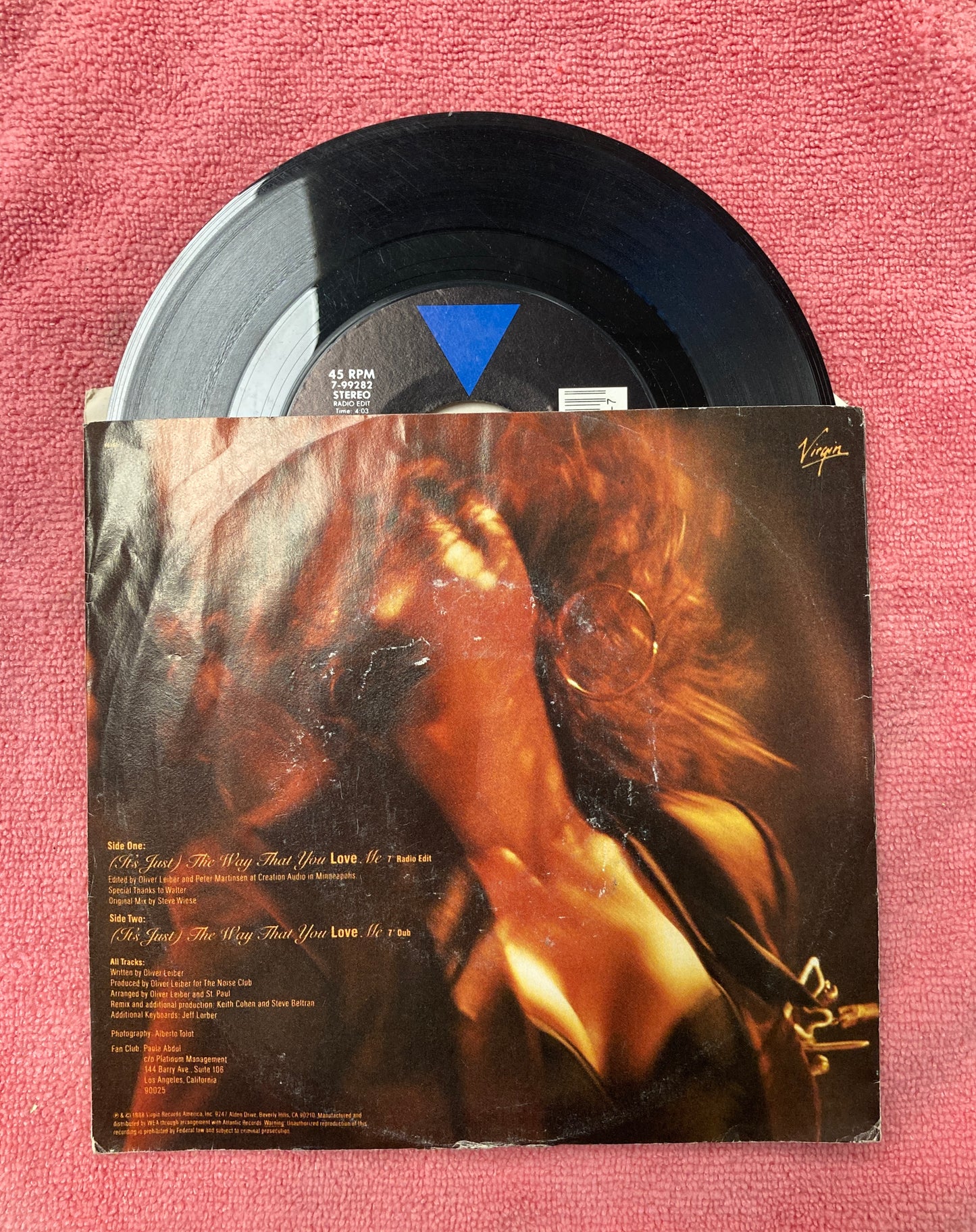 45 record Paula Abdul "( It's just) the way that you love me"