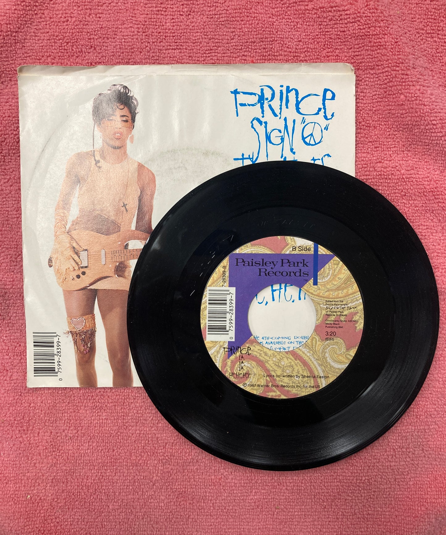 45 double sided record Prince "Sign the times" and La La La" 1987