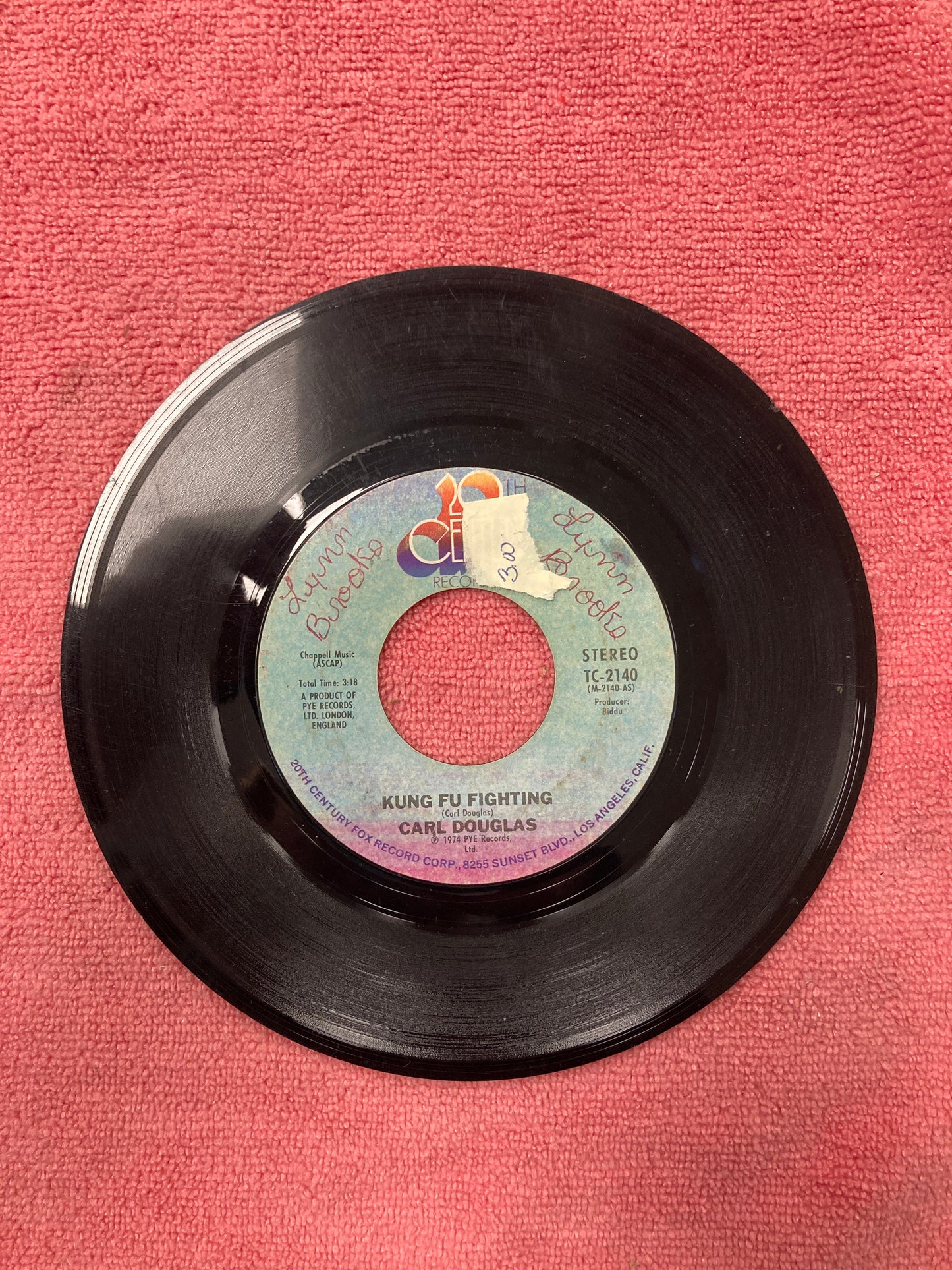 45 double sided record Carl Douglas "Gamblin' Man" and "Kung Fu Fighting"