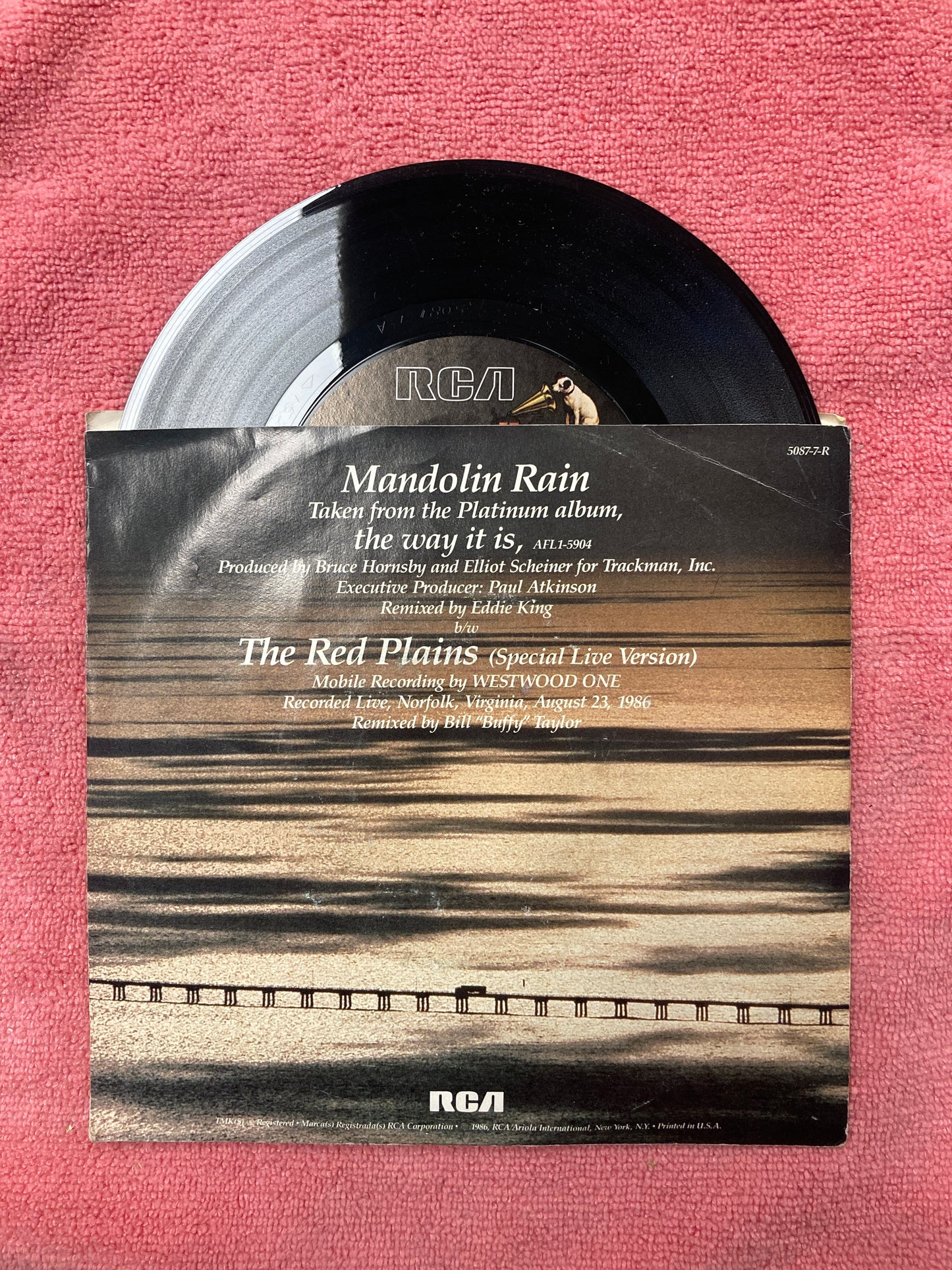 45 double sided record Bruce Hornsby and The Range "Mandolin Rain" and "The red plains ( special live version)"