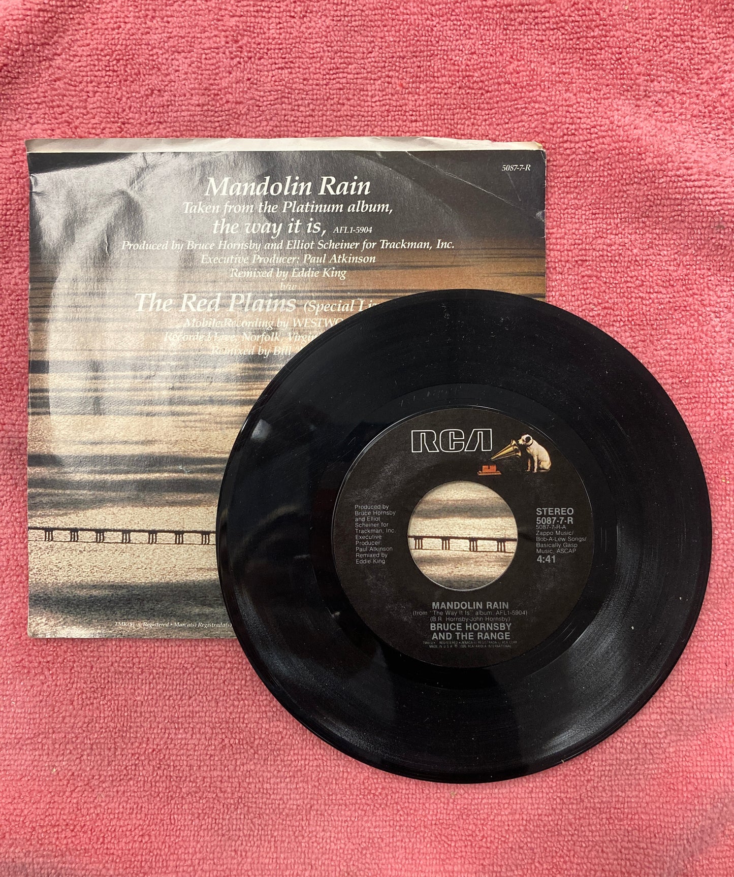 45 double sided record Bruce Hornsby and The Range "Mandolin Rain" and "The red plains ( special live version)"