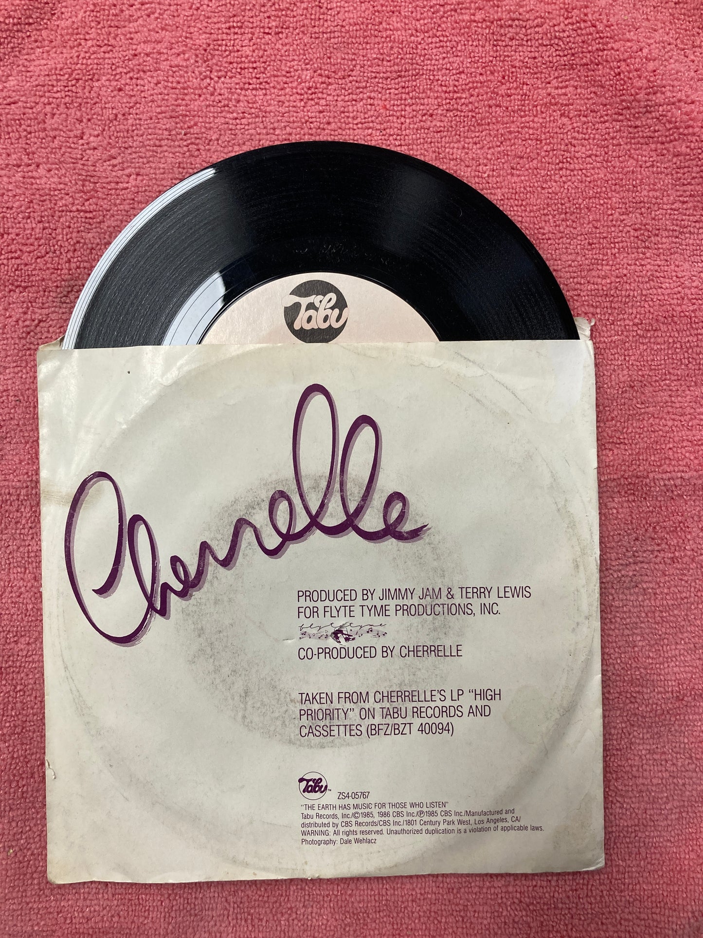 45 double sided record Cherrelle "Will you satisfy?" and "Saturday Love featuring Alexander O'Neal"