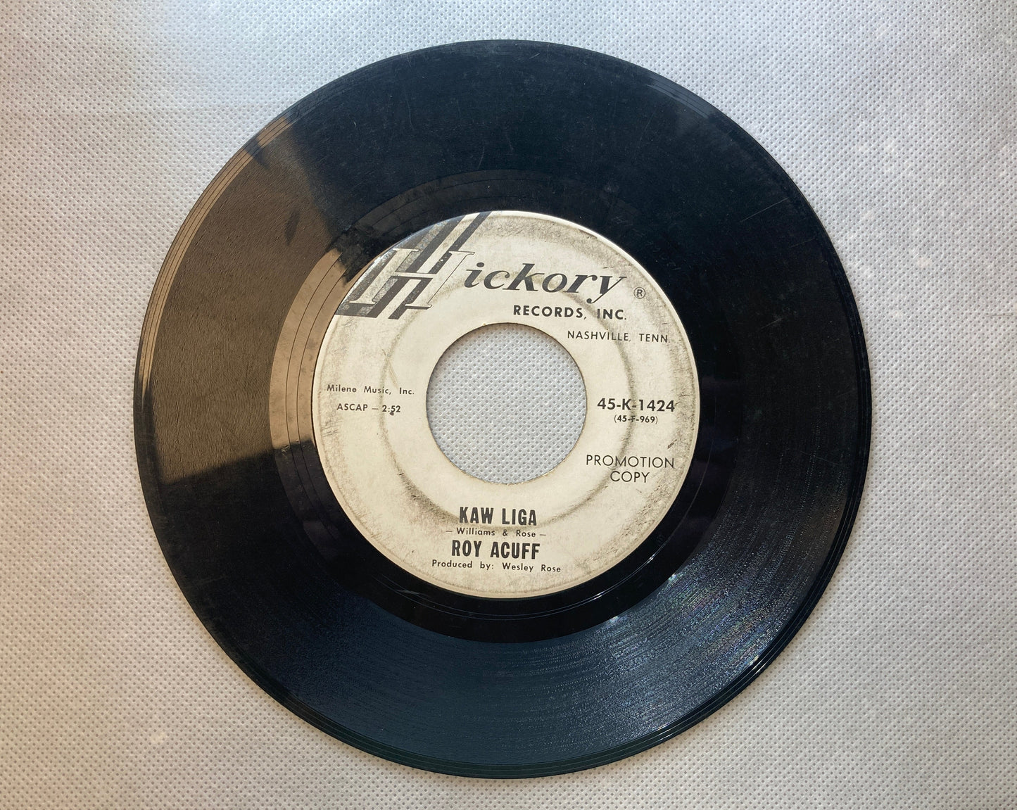 45 double sided Roy Acuff "Kaw Liga" and " I couldn't believe it was true"