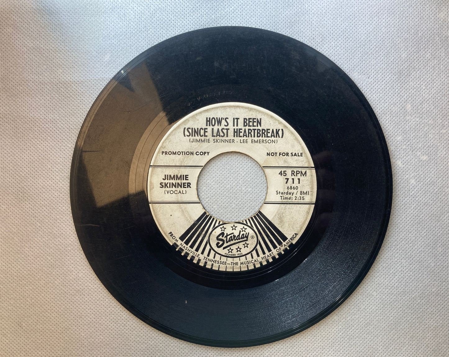 45 double sided Jimmie Skinner record "Hard working man" and "How's it been ( since last heartbreak)"