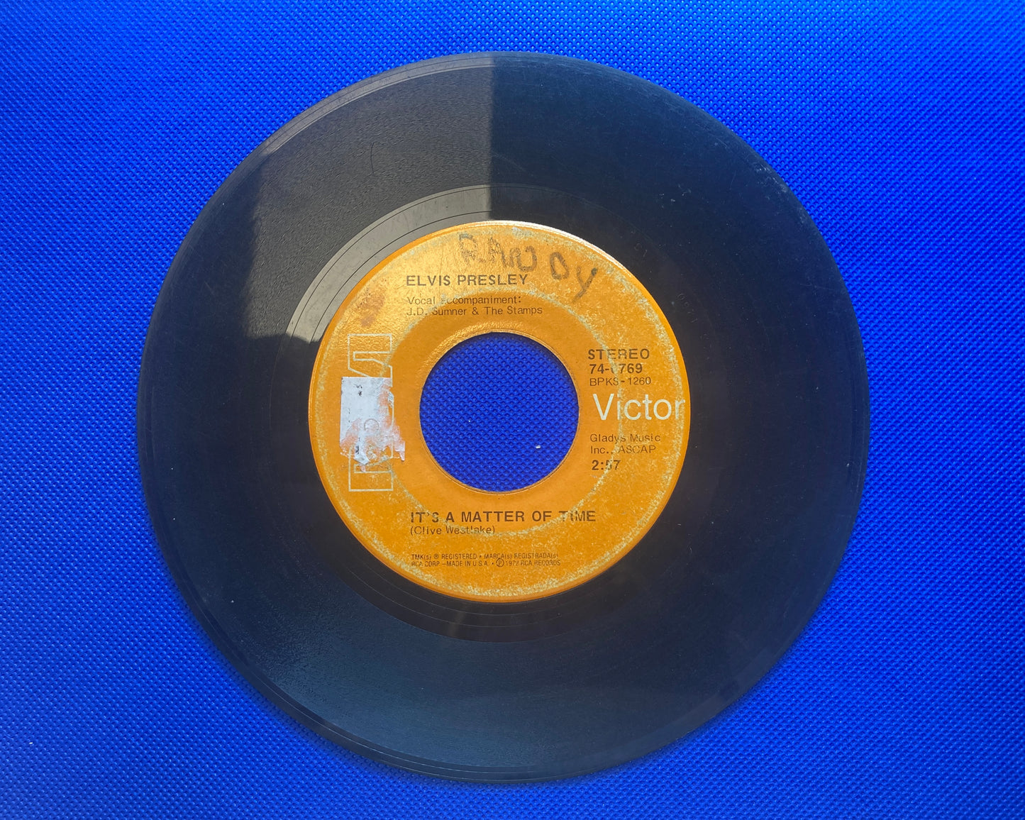 45 double sided Elvis Presley record "Burning love" and "It's a matter of time"