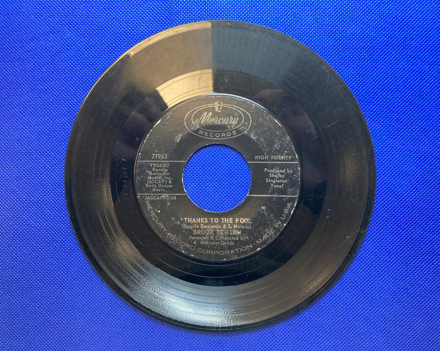 45 double sided Brook Benton record "Thanks to the fool" and "Hit record"