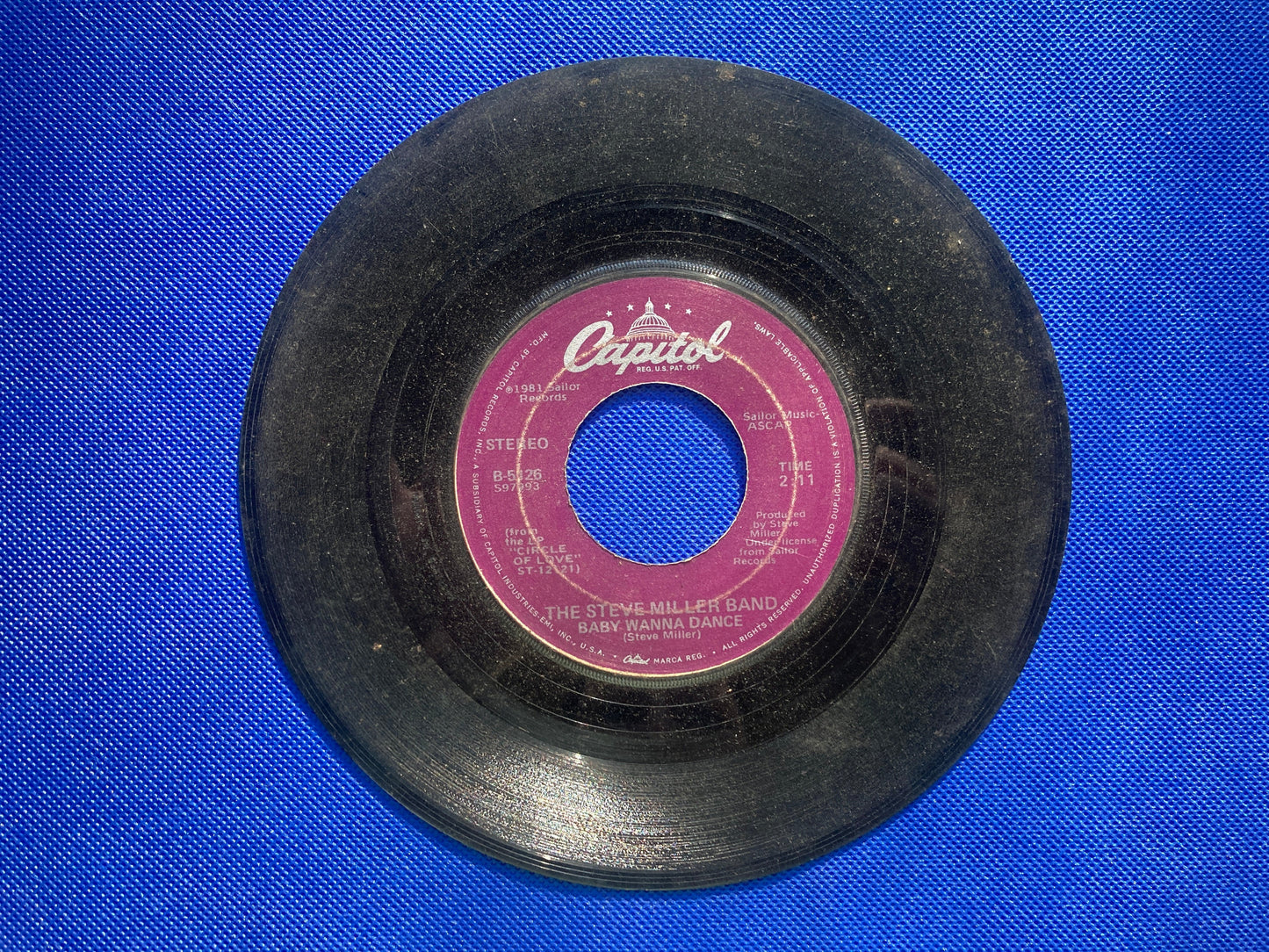 45 double sided The Steve Miller Band record "Abracadabra" and "Baby wanna dance"